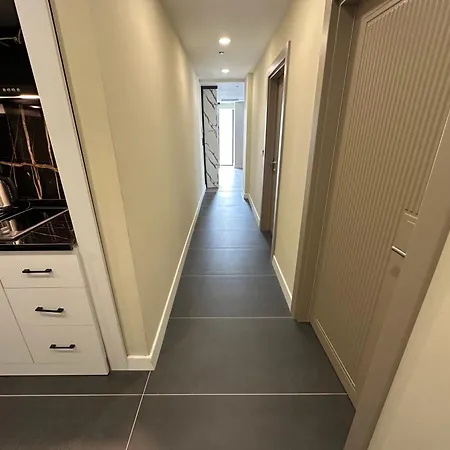 Hilloria 公寓式酒店 *